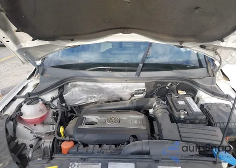 2016 Volkswagen Tiguan S из США, поврежденный, VIN WVGAV7AX0GW545659